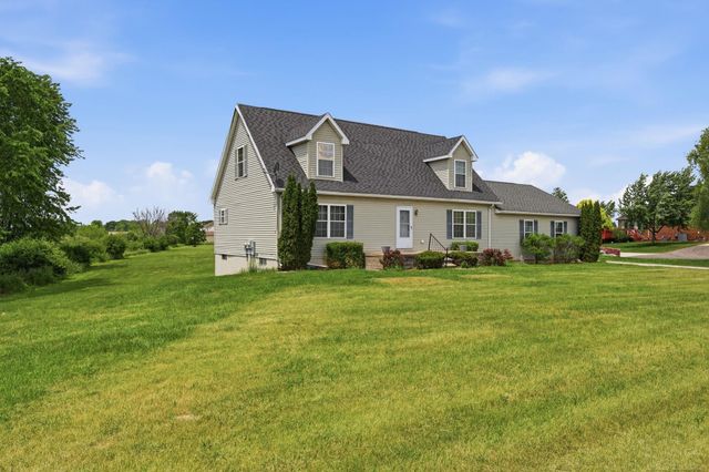 70897 Place Road, Richmond, MI 48062