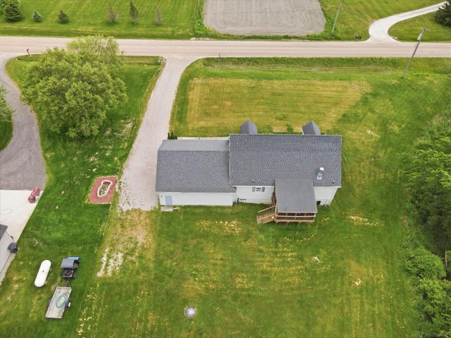 70897 Place Road, Richmond, MI 48062