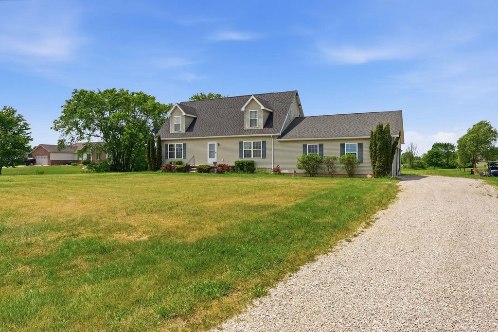 70897 Place Road, Richmond, MI 48062