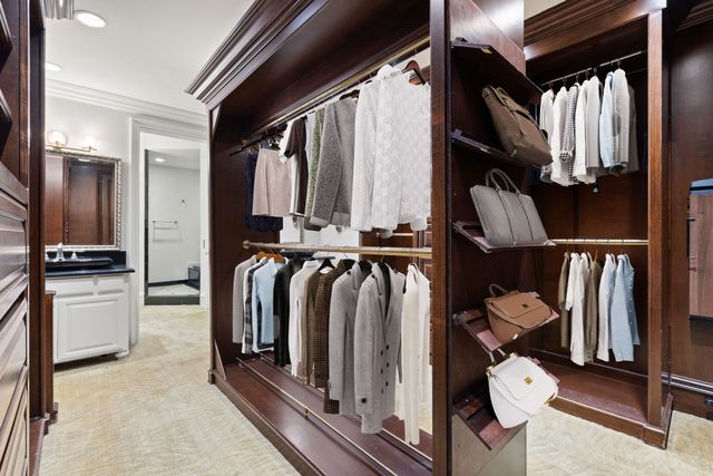 2214 Worthington Street, Dallas, TX 75204