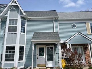 22 Anderson Court, East Brunswick, NJ 08816