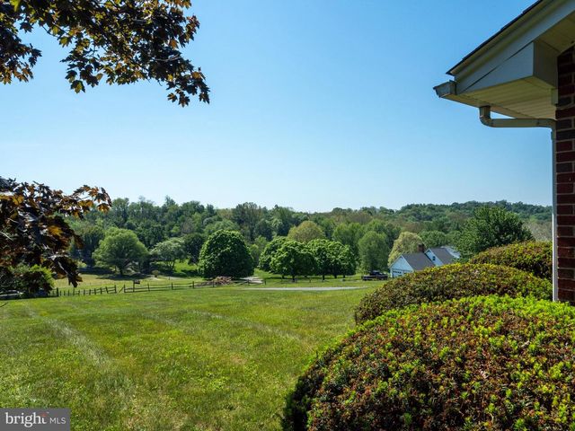 26906 CLARKSBURG RD, Damascus, MD 20872