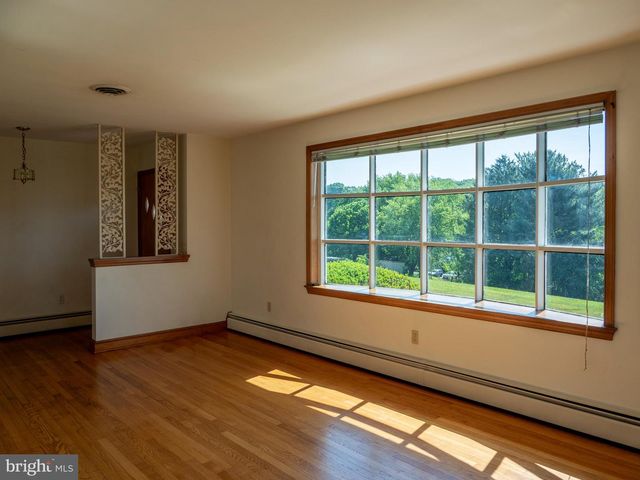 26906 CLARKSBURG RD, Damascus, MD 20872