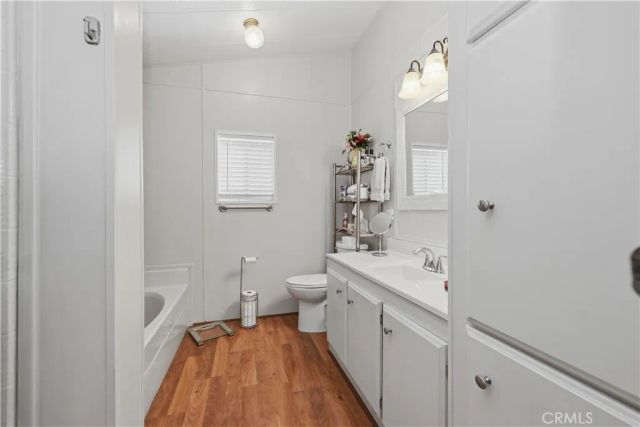 1251 E Lugonia 88, Redlands, CA 92374