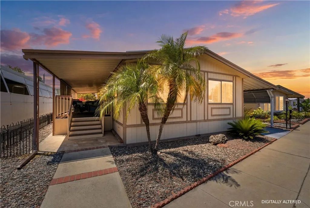 1251 E Lugonia 88, Redlands, CA 92374