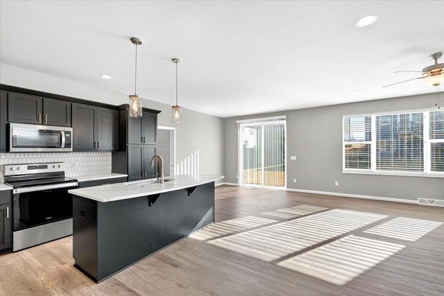 533 Redan Drive, Verona, WI 53593