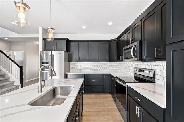 533 Redan Drive, Verona, WI 53593