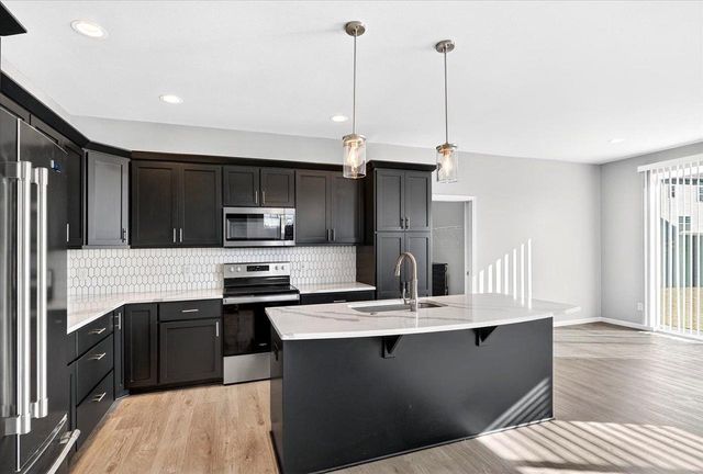 533 Redan Drive, Verona, WI 53593