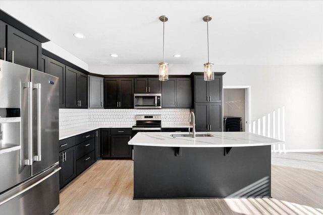 533 Redan Drive, Verona, WI 53593