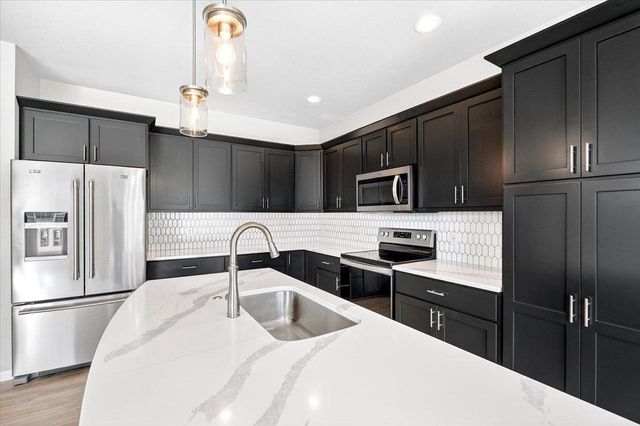 533 Redan Drive, Verona, WI 53593