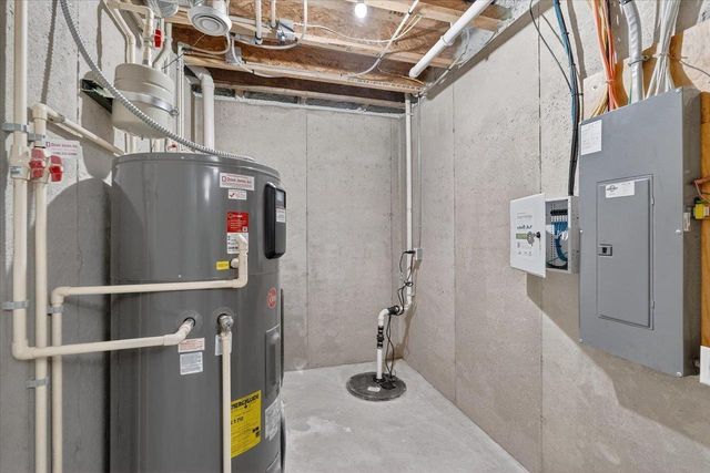 533 Redan Drive, Verona, WI 53593