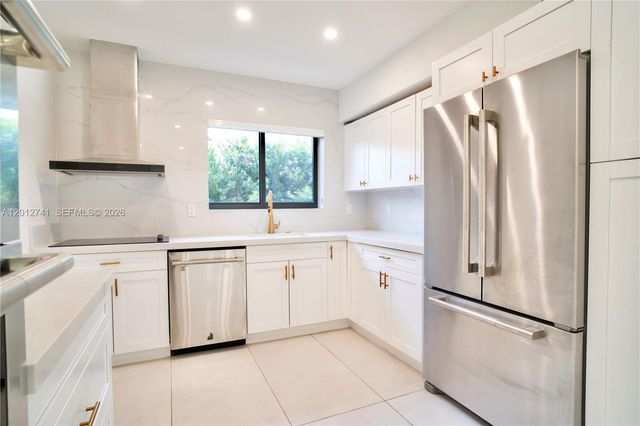 8811 Carlyle Ave, Surfside, FL 33154