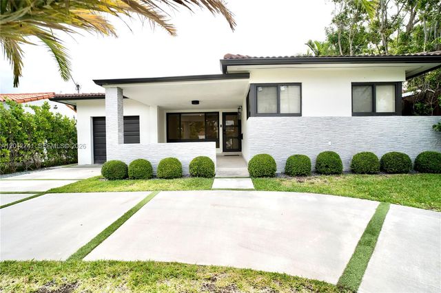 8811 Carlyle Ave, Surfside, FL 33154