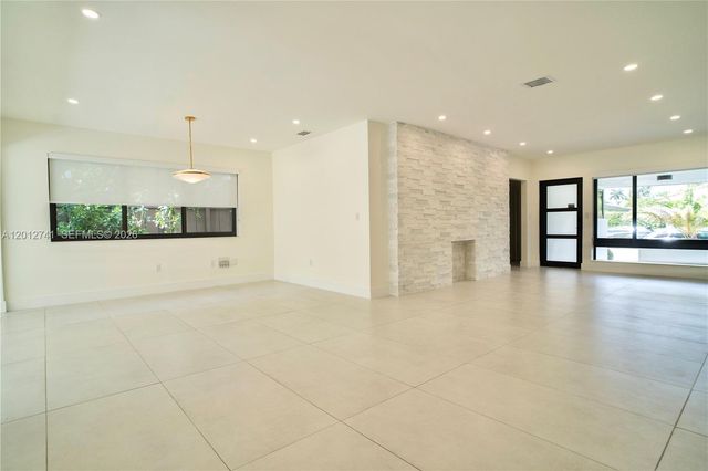 8811 Carlyle Ave, Surfside, FL 33154