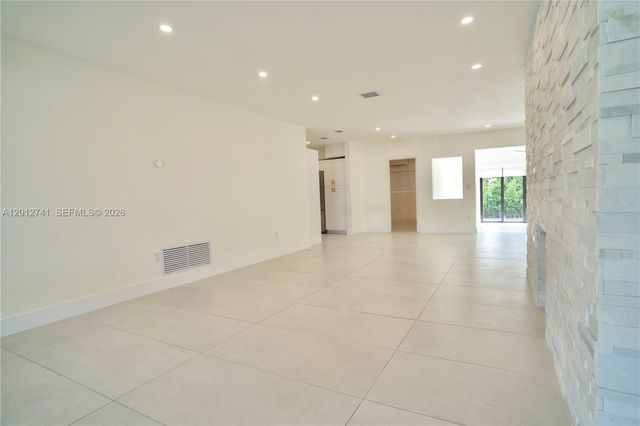 8811 Carlyle Ave, Surfside, FL 33154