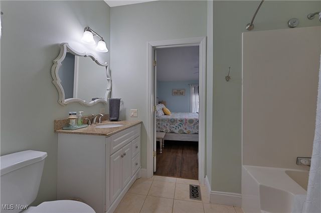 5114 University Drive, Geneva On The Lake, OH 44041