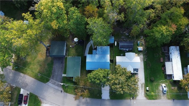 5114 University Drive, Geneva On The Lake, OH 44041