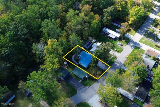 5114 University Drive, Geneva On The Lake, OH 44041