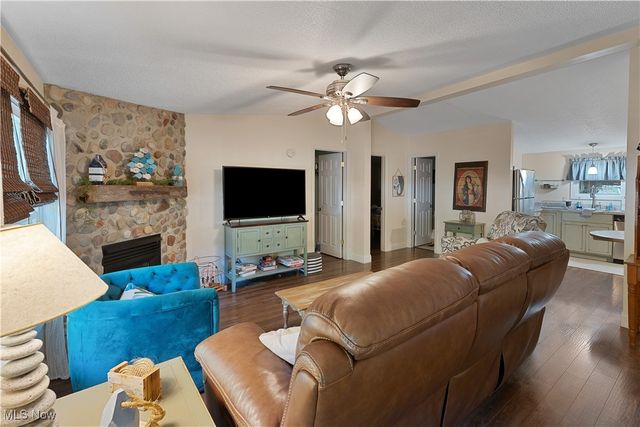 5114 University Drive, Geneva On The Lake, OH 44041