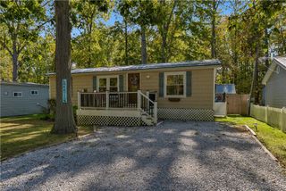 5114 University Drive, Geneva On The Lake, OH 44041