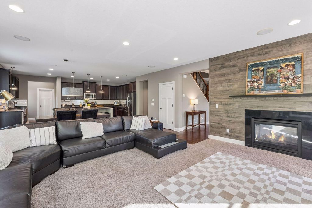 1078 Rosemary Circle, Chaska, MN 55318 — photo 5