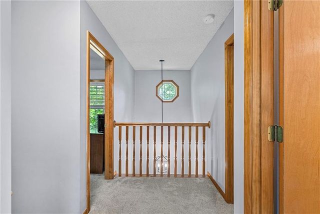 15444 S Wyandotte Drive, Olathe, KS 66062