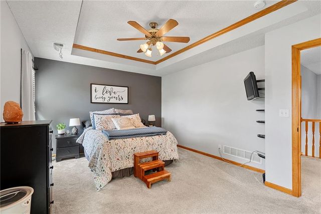 15444 S Wyandotte Drive, Olathe, KS 66062