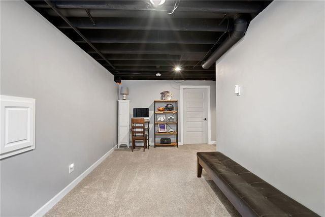 15444 S Wyandotte Drive, Olathe, KS 66062