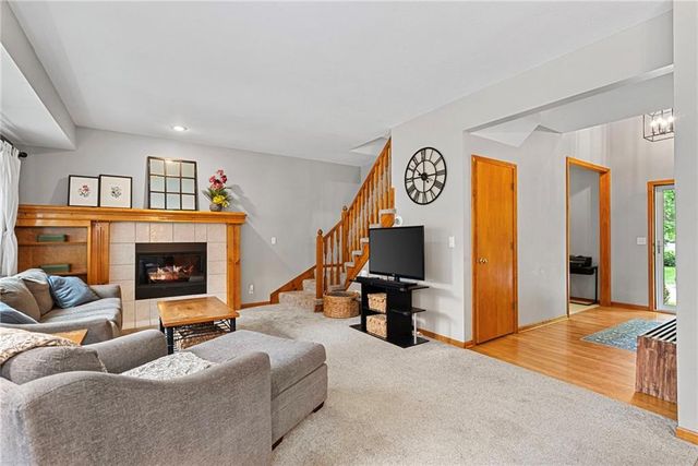 15444 S Wyandotte Drive, Olathe, KS 66062