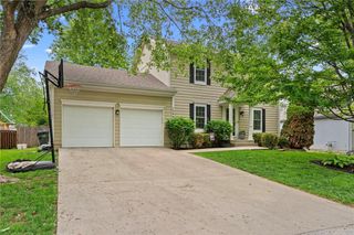 15444 S Wyandotte Drive, Olathe, KS 66062