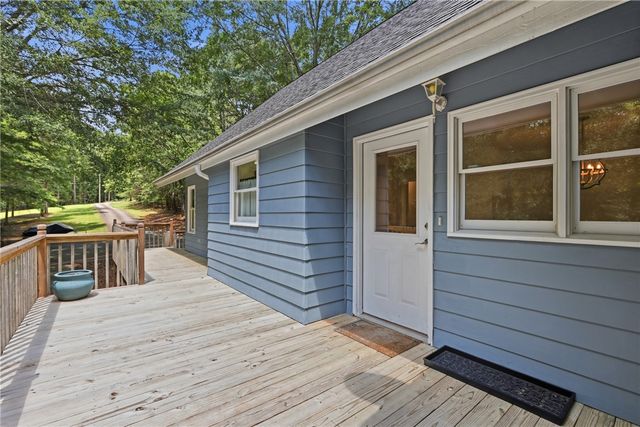 675 Currahee Ridge Road, Toccoa, GA 30577