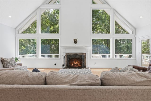 675 Currahee Ridge Road, Toccoa, GA 30577