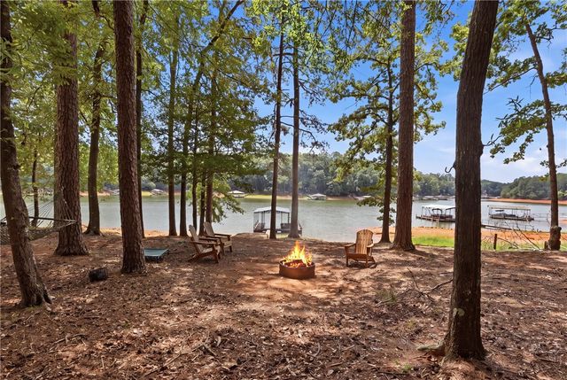 675 Currahee Ridge Road, Toccoa, GA 30577