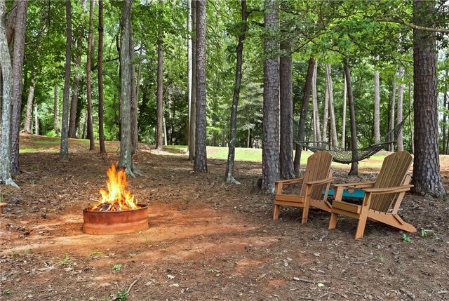 675 Currahee Ridge Road, Toccoa, GA 30577