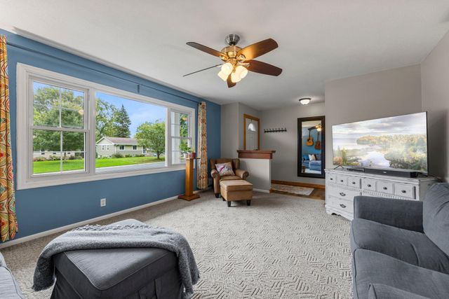 3617 Ensign Avenue N, New Hope, MN 55427