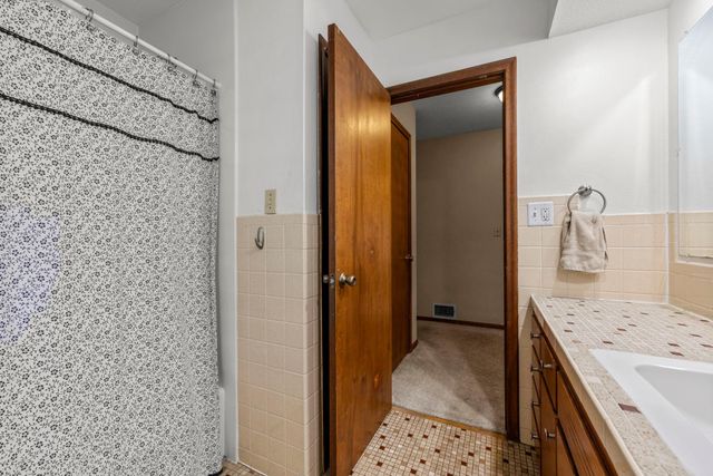 3617 Ensign Avenue N, New Hope, MN 55427
