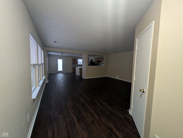 9128 Stones Bluff Place, Indianapolis, IN 46113