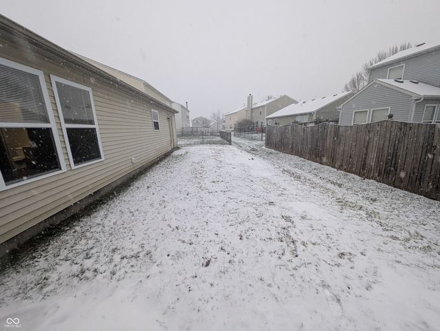 9128 Stones Bluff Place, Indianapolis, IN 46113