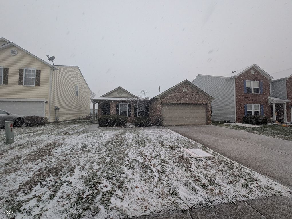 9128 Stones Bluff Place, Indianapolis, IN 46113