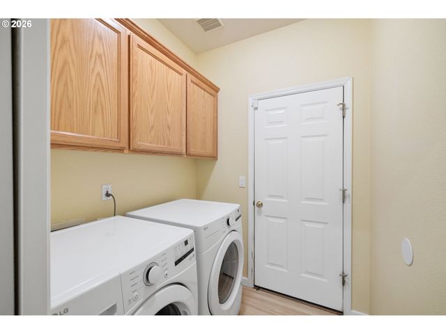 19623 TONI Ct, Oregon City, OR 97045