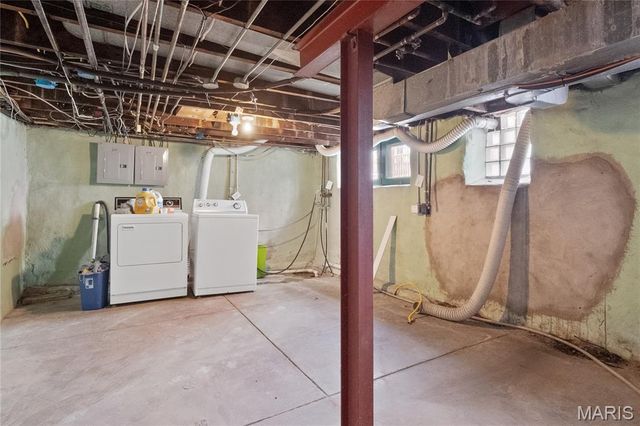 4932 Pernod Avenue, St Louis, MO 63139