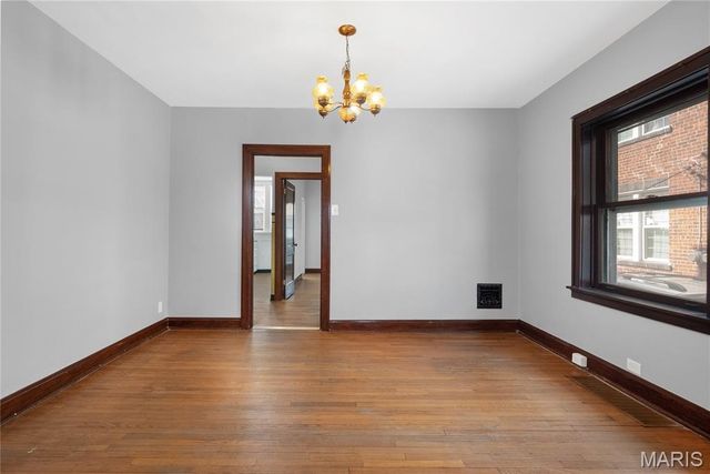 4932 Pernod Avenue, St Louis, MO 63139