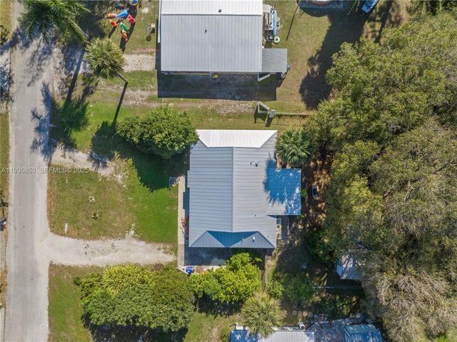 2135 79th Ct, Vero Beach, FL 32966