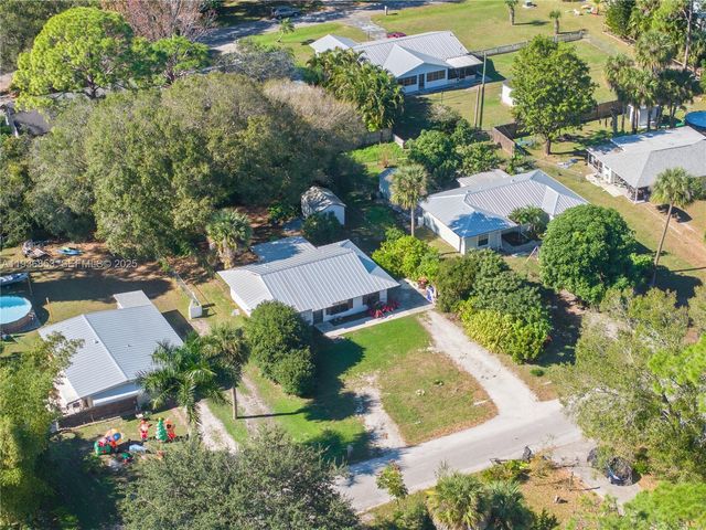 2135 79th Ct, Vero Beach, FL 32966