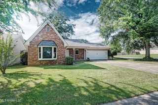 423 Pelahatchie Shore Drive, Brandon, MS 39047