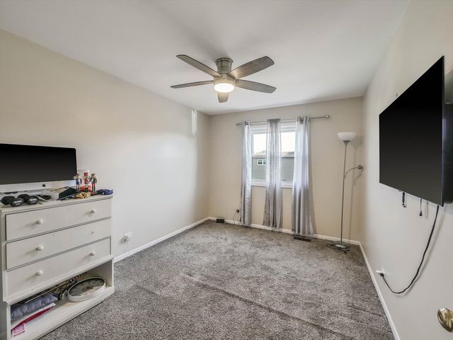 191 Pebblecreek Trail, Carol Stream, IL 60188
