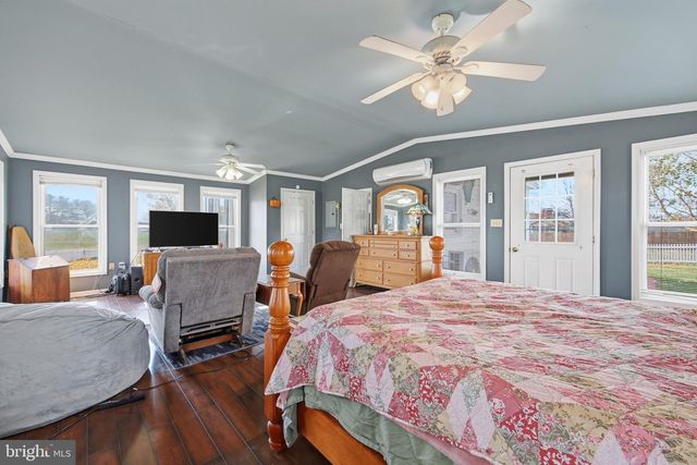 24295 SENEDO RD, Woodstock, VA 22664