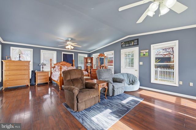 24295 SENEDO RD, Woodstock, VA 22664