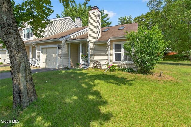 21 Cobble Court, Clifton Park, NY 12065