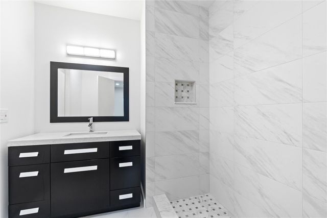 2426 SE 17th Street 207A, Fort Lauderdale, FL 33316